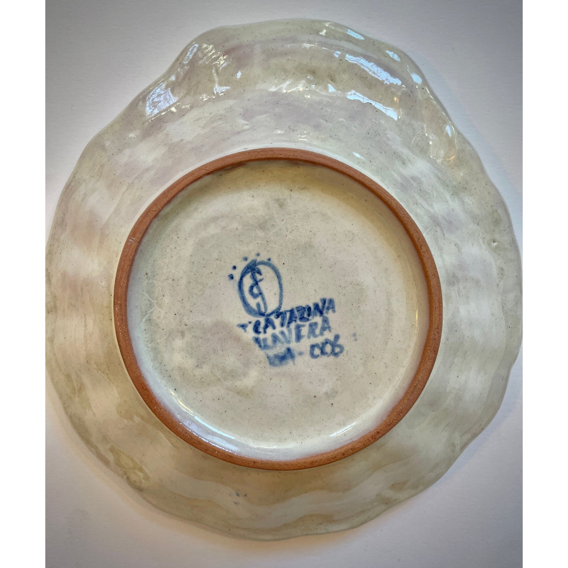 Handbemalte Talavera-Vase aus Santa Catarina, Mexiko – florale Muster, blau-weiße Farbgebung, zertifiziertes Unikat aus traditioneller mexikanischer Handwerkskunst.